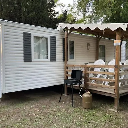 Mobil 4 A 6 Pers Le En Roussillon